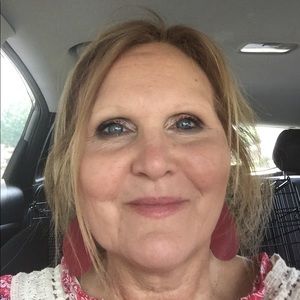 Meet your Posher, Marilyn